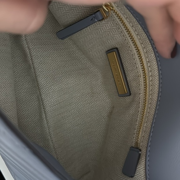 Tory Burch Small Quilted Kira Handbag - Picture 6 of 7